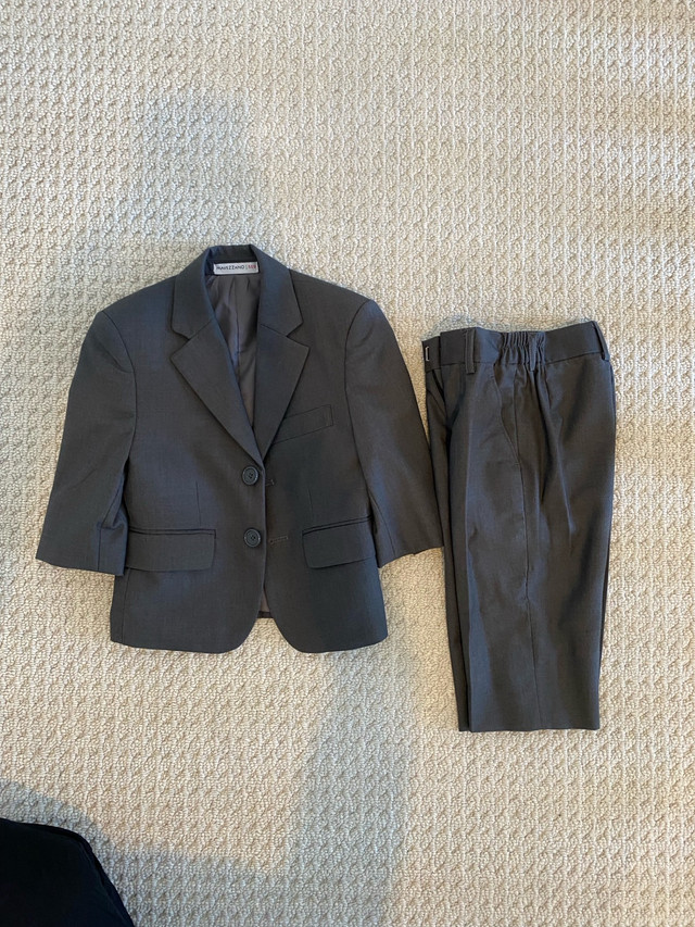 Toddler 2-piece formal suit size 2 in Clothing - 2T in Ottawa
