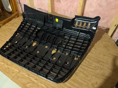 This is a brand new OEM Audi a4 b7 S-line grill Audi has discontinued this part and is very hard to...