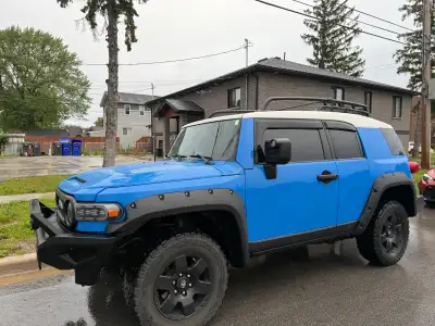 Toyota FJ Cruiser 2007 has 208,000 kms (may go up as its my daily drive) Very well maintained and ta...