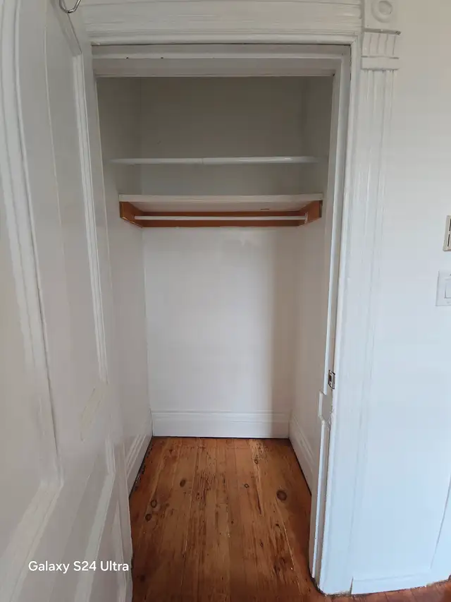 Spacious Duplex Apartment in Pointe-Saint-Charles in Long Term Rentals in City of Montréal - Image 8