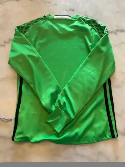 Goalie shirt - Adidas size 9-10 (small), View more