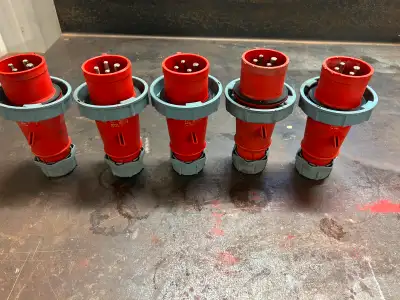 Mennekes 5 pin and sleeve Plugs. 4 plug \32 amp\440 volt Pick up in Kensington. $50.00 each or 5 for...