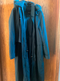 Women’s Long New Winter Coat With Detachable Hood - Size XL