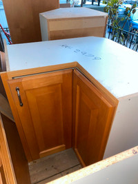 Maple corner bottom kitchen cabinet