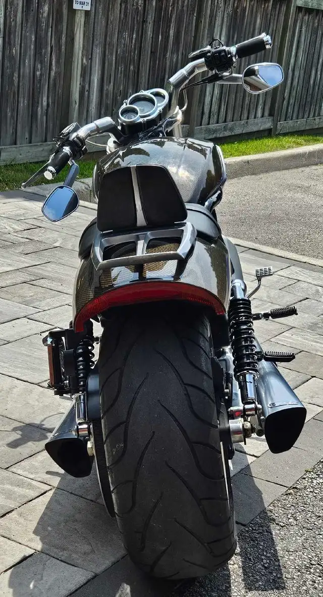 2009 Harley Davidson VRod Muscle in Street, Cruisers & Choppers in Oshawa / Durham Region - Image 11