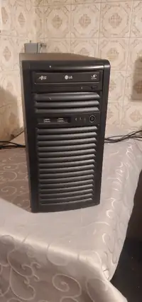 Desktop computer