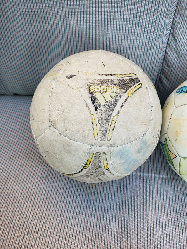 Soccer balls in Soccer in Mississauga / Peel Region - Image 4