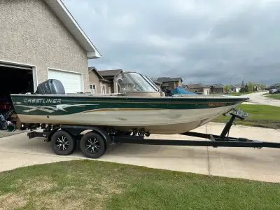 2003 Crestliner Superhawk 2000 with 225 Yamaha outboard. Yamaha 8 hp kicker with controls. Lowrance...