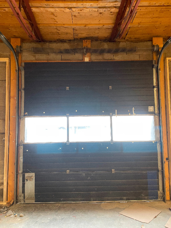 10x10 industrial garage doors in Garage Doors & Openers in Edmonton - Image 2