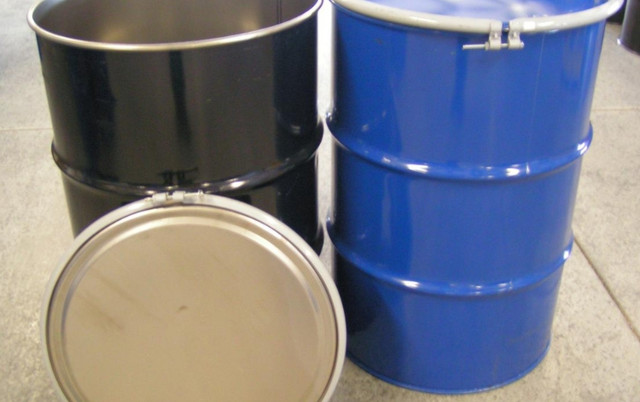 55 gallon metal barrels steel drums metal drums steel barrels in Other in Winnipeg - Image 3