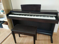 Yamaha digital piano Arius YDP-142 with bench