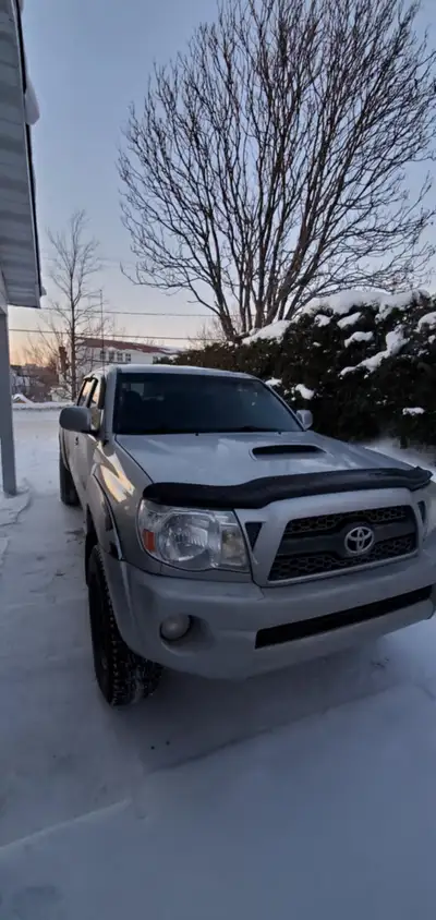 4x4, boîte longue, grand 4 portes, frame A1, plusieurs pièces remplacées dans la dernière année. Cof...