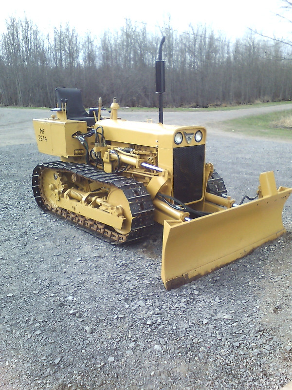 Dozer for sale in Heavy Equipment in Belleville - Image 3