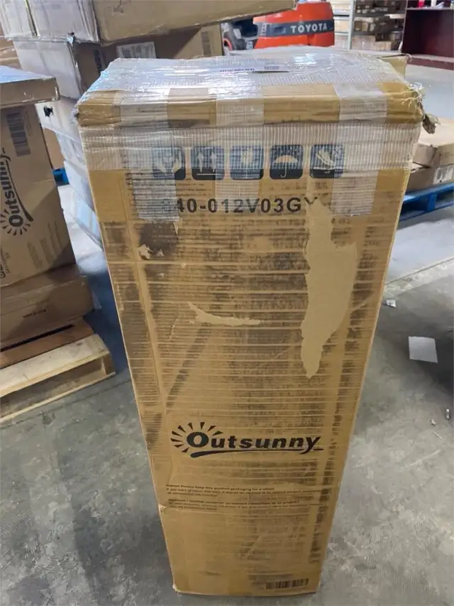 Outsunny 10' x 20' Pop Up Canopy Tent Gazebo with Removable Mesh in Outdoor Décor in City of Toronto - Image 10