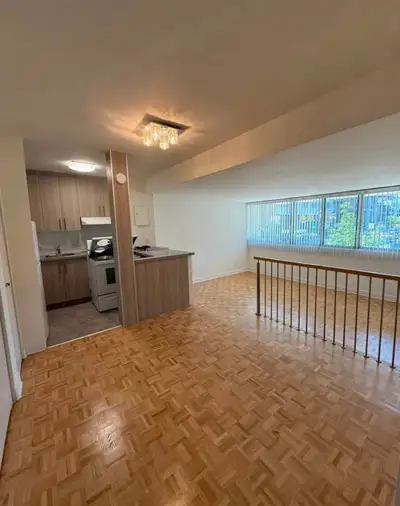 ONE MONTH FREE!!!! LEASE TRANSFER – Spacious 3½ in the Heart of Montréal | Atwater Metro Looking for...