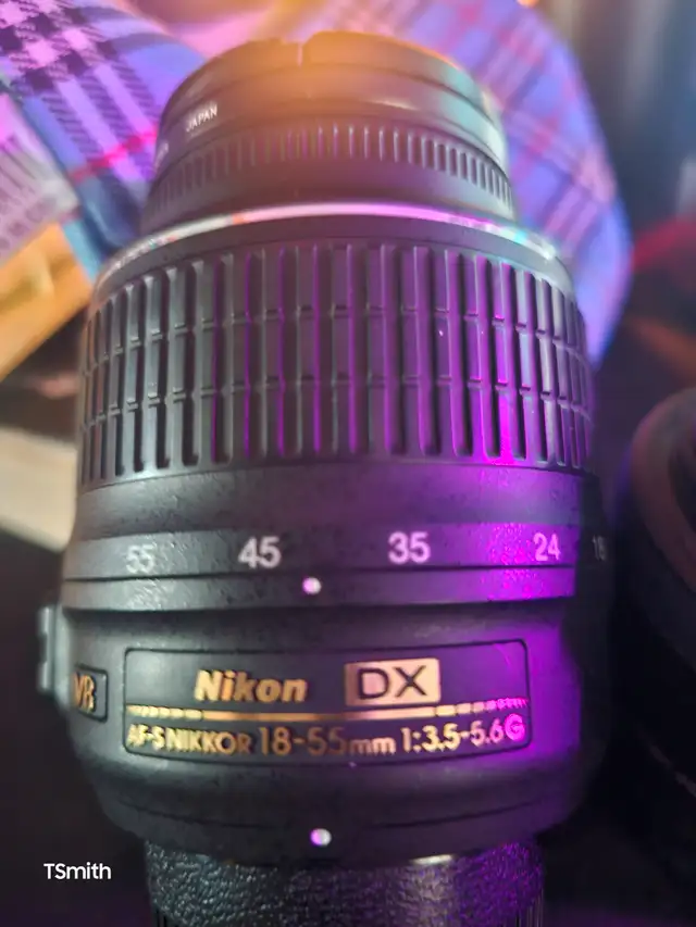 Nikon Lens in Cameras & Camcorders in Edmonton - Image 2