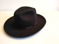 Chapeau en feutre noir " VALENCIA " modèle Classic
