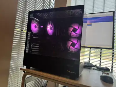 Asus  AMD Ryzen7, View more
