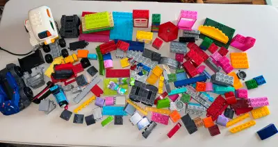 Mixed lot of Mega Bloks from various sets. Paw Patrol figures Everest and Rocky Please see my other...