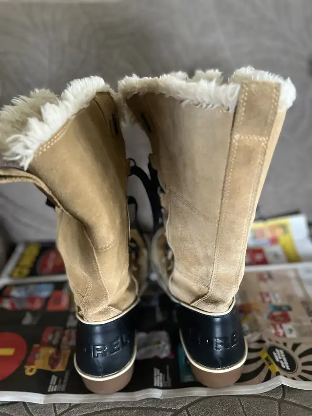 Sorel Women's Winter Boots, Size 9 in Other in City of Toronto - Image 4
