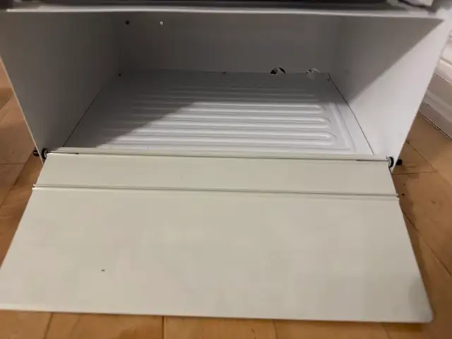 nova cool 12v fridge in Sailboats in Guelph - Image 5