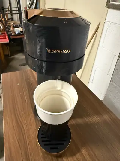 Brew your perfect cup with this used Nespresso Vertuo Next! It's in good working condition and ready...
