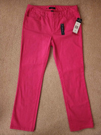 WOMANS CHAPS SIZE 8P PINK DENIM PANTS