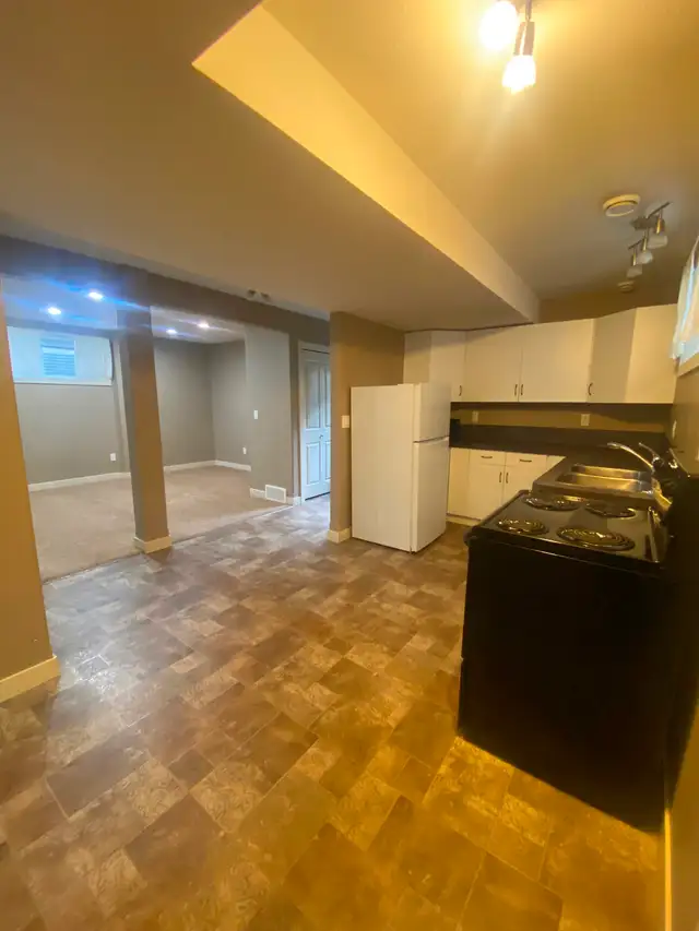 1 Bedroom Basement Area for Rent