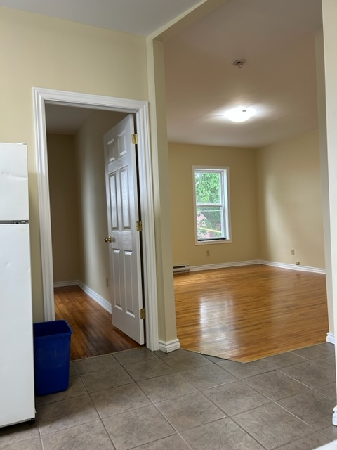 2 Bedroom Uptown, $1,400/month in Long Term Rentals in Saint John - Image 6