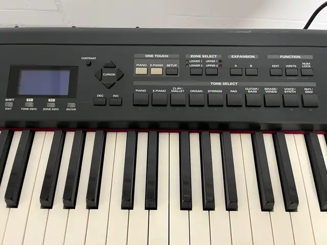 Roland RD-700SX 88-Key Digital Stage Piano in Pianos & Keyboards in City of Halifax - Image 5