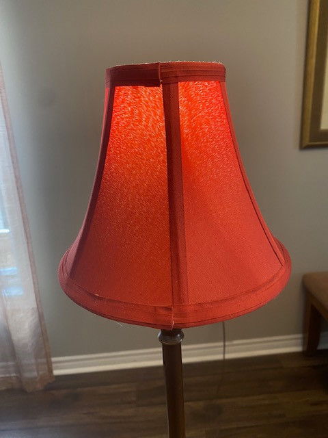 table lamp in Indoor Lighting & Fans in Oakville / Halton Region - Image 2