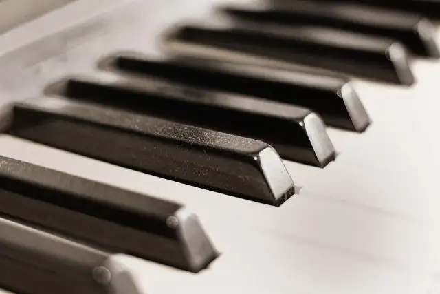 Piano Lessons in your home. (Burlington)