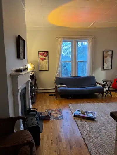 Charming large Victorian 1bed, 1 bath on Inglis St. All utilities are included and parking is availa...