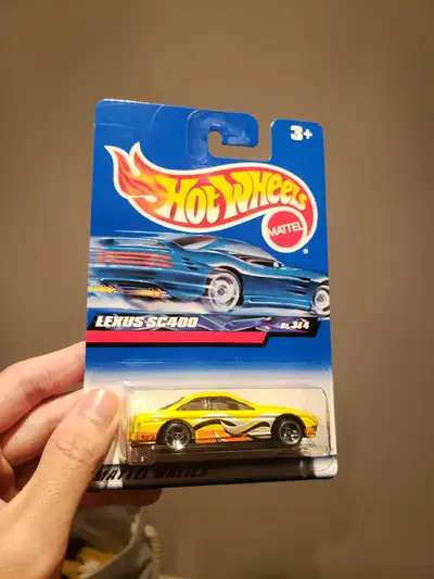 Mint card, may consider trades. 2000 release. 4 available.