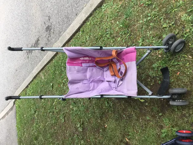 Foldable umbrella stroller in Strollers, Carriers & Car Seats in City of Toronto - Image 5