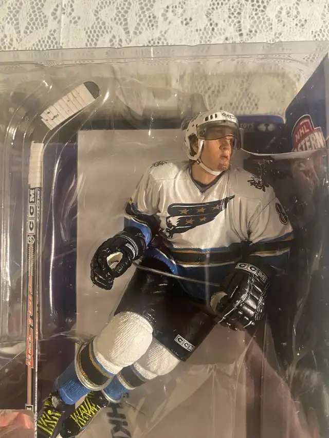 Rare Mcfarlane NHL (ONE) Alex Ovechkin Capitals Rookie figure in Hockey in Hamilton - Image 5