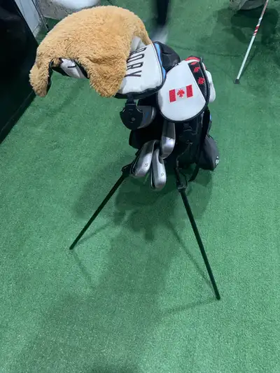 Kids left handed Rory TaylorMade Clubs, View more