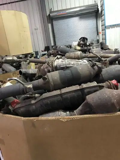 Located in Missisauga, purchasing large volumes of catalytic converters, DPF systems, and cores. Ple...
