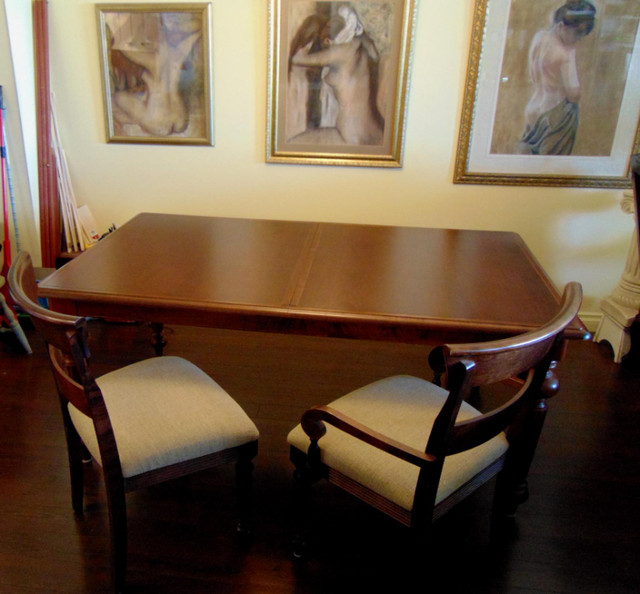 Dining Room Table and Six Chairs in Dining Tables & Sets in Edmonton
