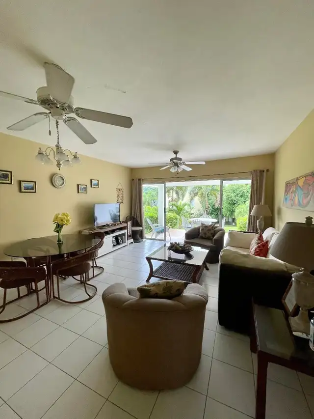 Comfortable Seaside Home Away from Home! in Jamaica in Canada - Image 7