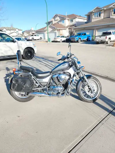 Up for sale is a 2005 Suzuki VS800/S50 800CC 50hp. 5 speed This ride is in awesome condition. It has...