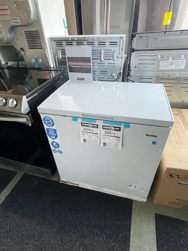 NEW Danby Chest Freezer (MANUAL DEFROST) 7.0 Cu.Ft in Freezers in London - Image 2