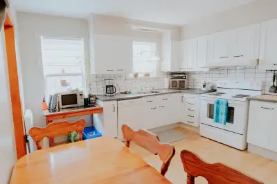 Grand appartement 5 1/2 à louer à Sherbrooke