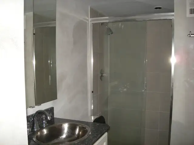 OCEAN FRONT 2 BEDROOM CONDO IN POMPANO BEACH (FLORIDA) FOR RENT in Florida in Canada - Image 11