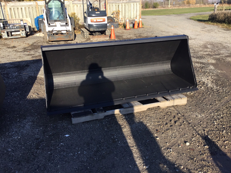 8 foot bobcat skid steer snow buckets three to choose from Heavy Equipment Oakville / Halton