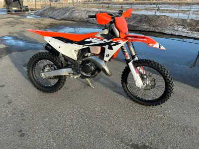 2024 KTM 125xc 49 hours original owner , completely stock, very well maintained,ready to ride. There...