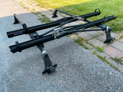 YAKIMA CROSSBARS AND GUTTER MOUNT UPRIGHTS (+ bike mounts) Equip your classic vehicle with roof gutt...