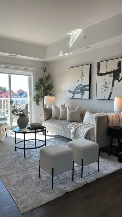 Top-Floor Treasure in Madison Lane! Starter, downsizer, or savvy investor? This 1-bed, 1-bath condo...