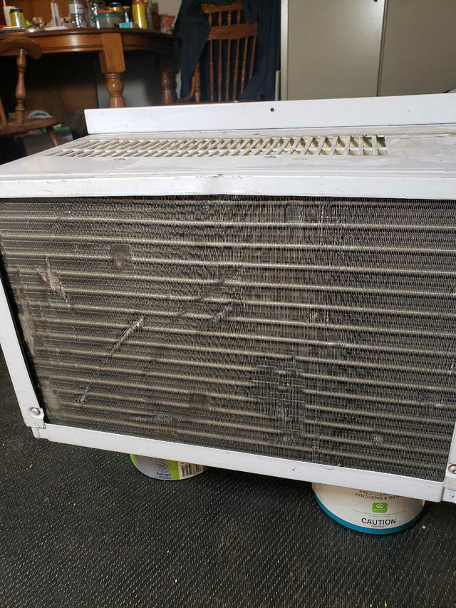 Air Conditioner  in Other in Hamilton - Image 3