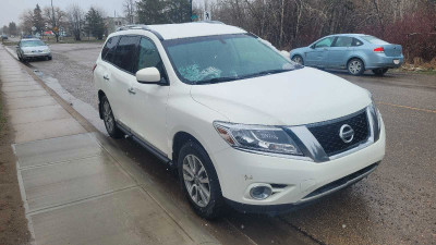 2014 Nissan Pathfinder SL 4WD